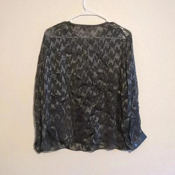Worth metallic sheer houndstooth blouse size 20 - Picture 5 of 6